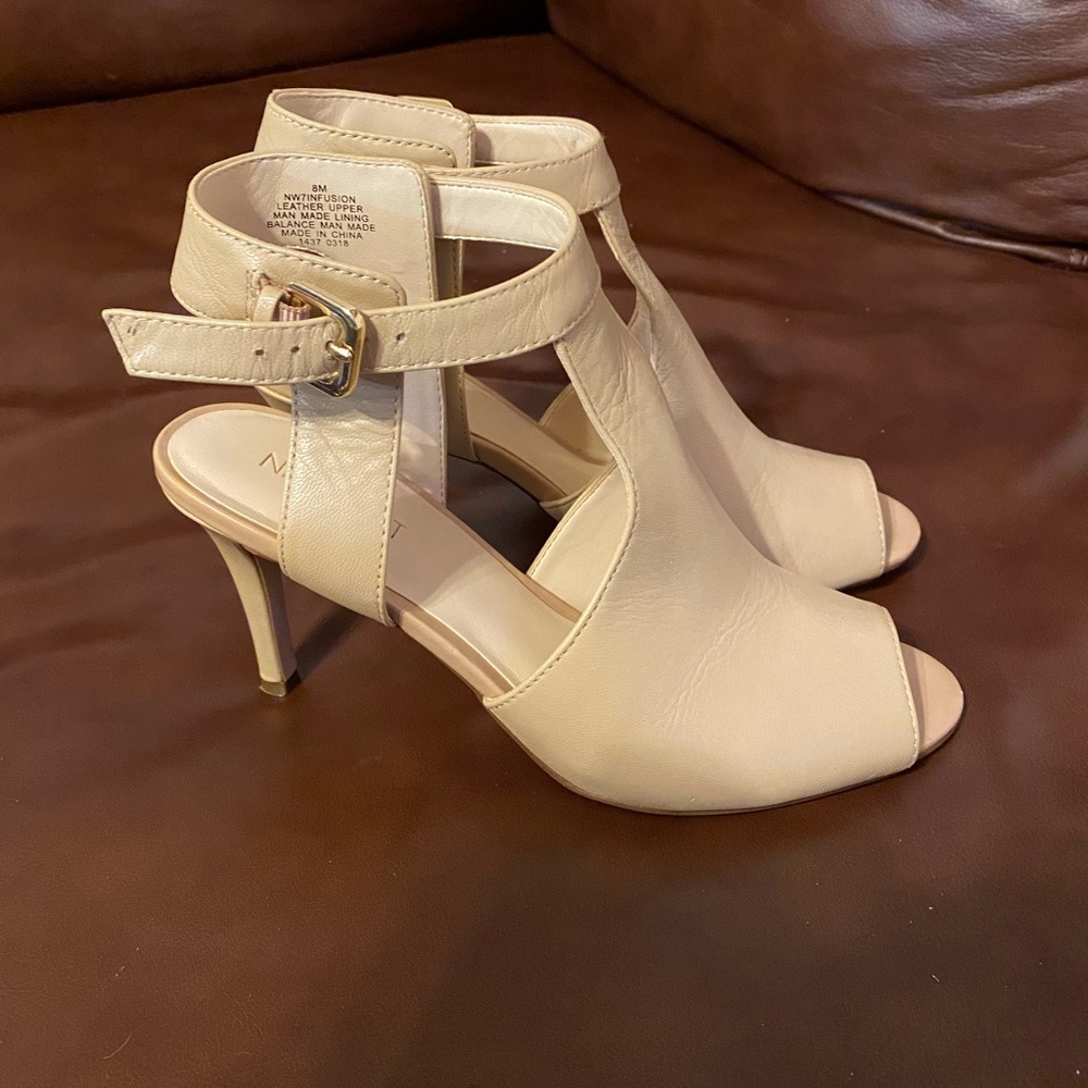 Nine West leather heels. Worn once. 8M